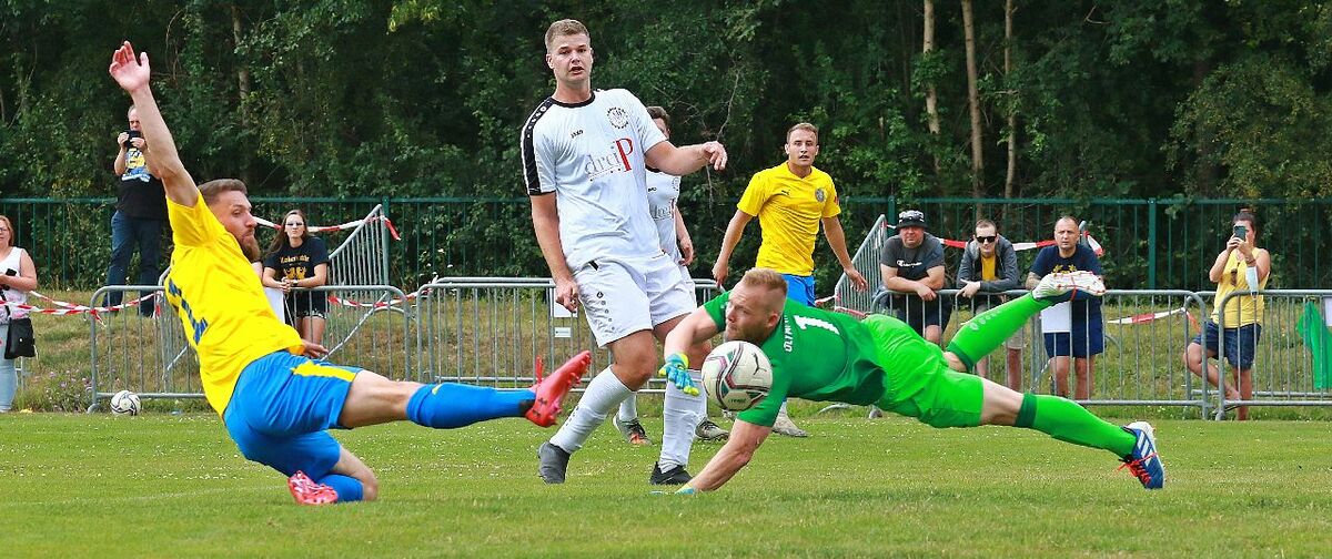 ZWEISTELLIG BEI OLYMPIA 1. FC Lokomotive Leipzig