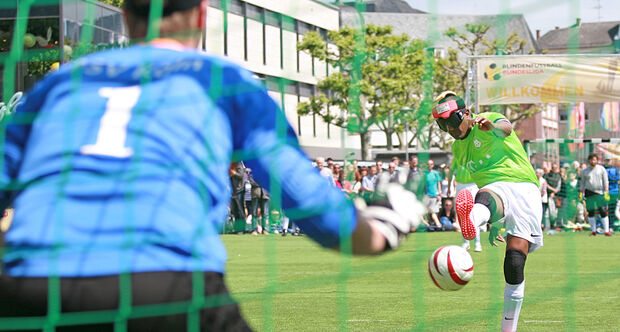 Blindenfußball beim 1. FC Lokomotive Leipzig.